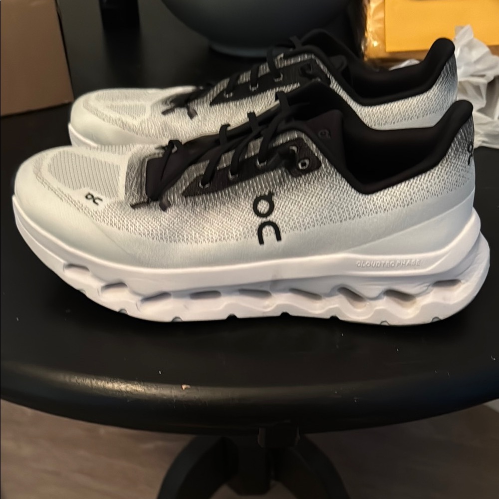 On Cloud Cloudtilt White and Black Athletic Shoes